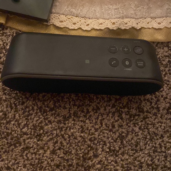 Sony Bluetooth speaker - Picture 3 of 3